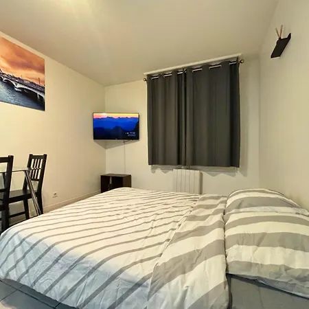 Apartment Vaillant - Confort - Fibre - 5min Du Tramway #sirdest